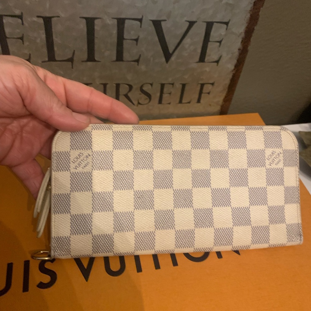 Louis Vuitton wallet authentic